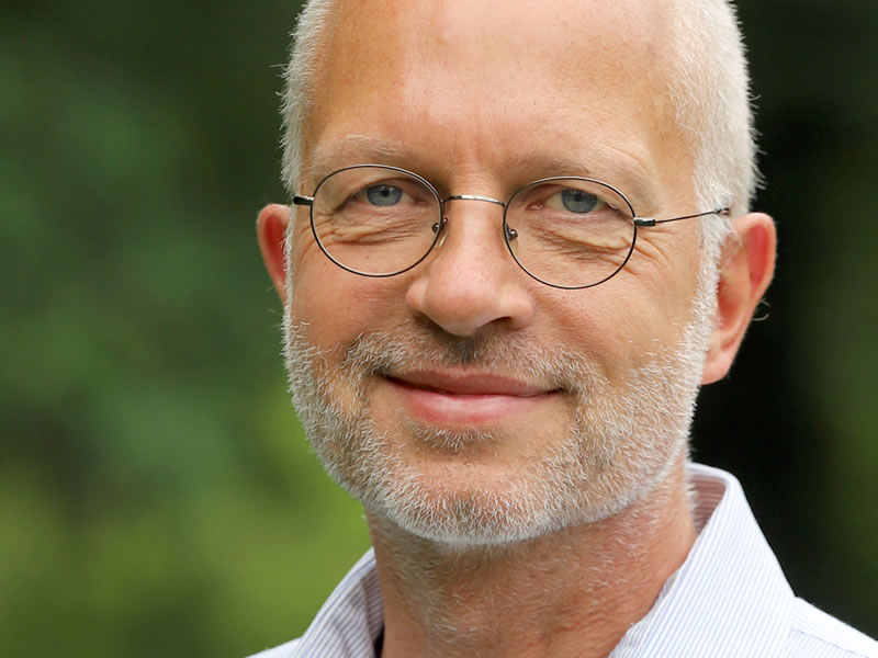 Dr Wolfgang Decke